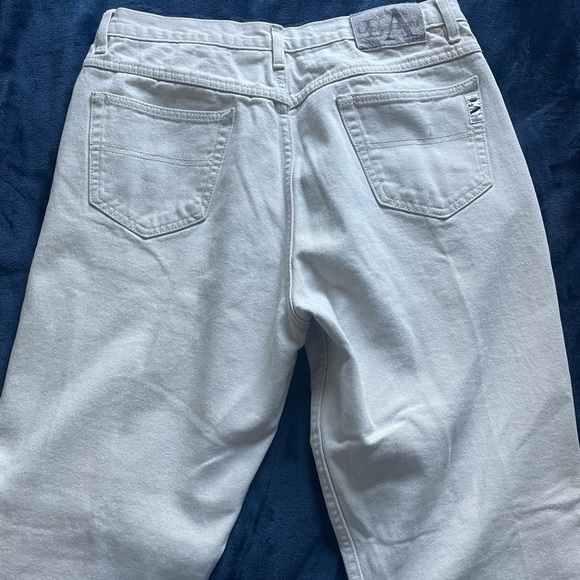 Cream mom jeans - Picture 2 of 3